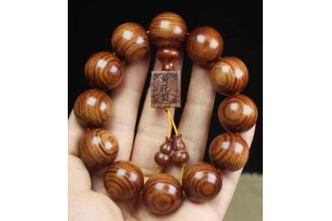 转让沉水级别的正宗黄花梨手串